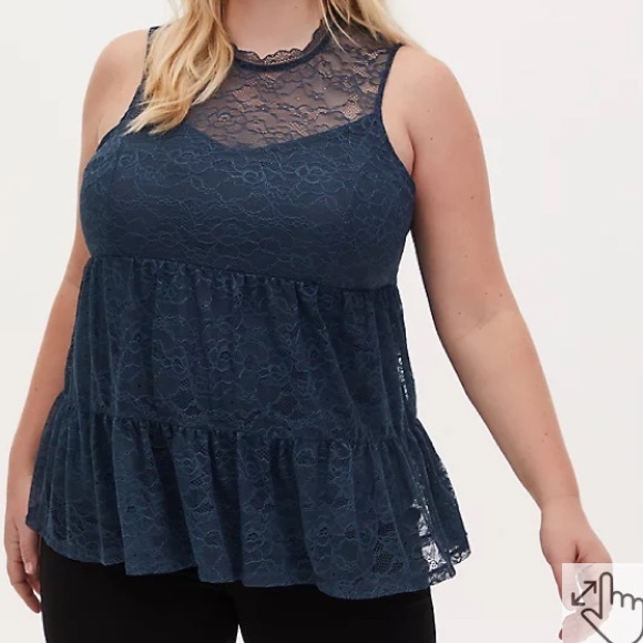 Torrid Navy Lace Mock Neck Shirred Hem Sleeveless Top Size 2 - Picture 3 of 6